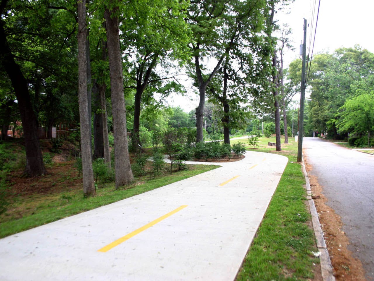 The West End Trail runs in between Muse Street and the Westside Trail. (Photo Credit: Atlanta Beltline staff)