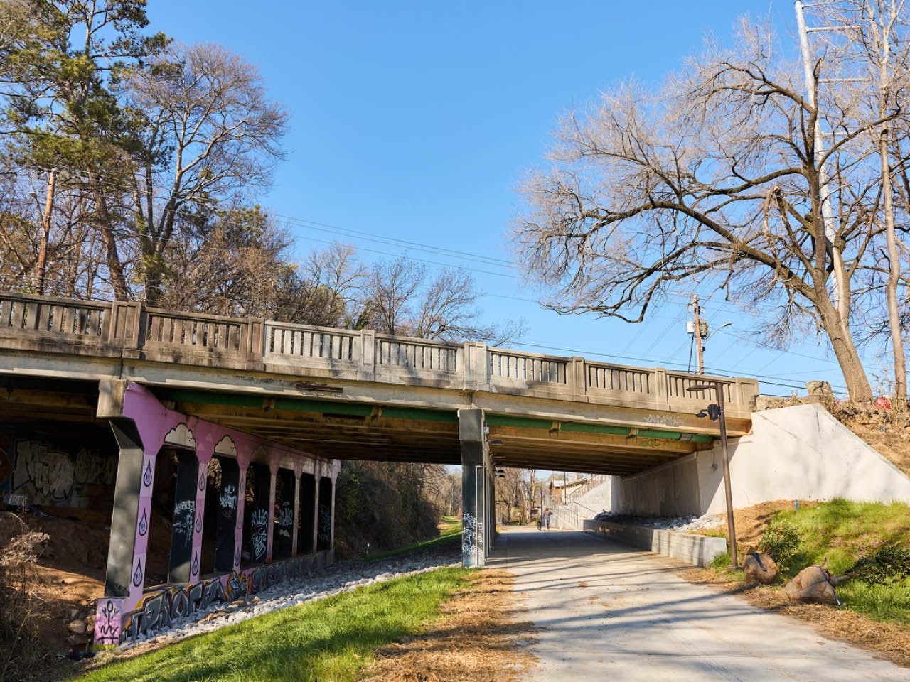 The Northeast Trail passes under Piedmont Avenue between Piedmont Park and Ansley Mall. (Photo Credit: Erin Sintos)